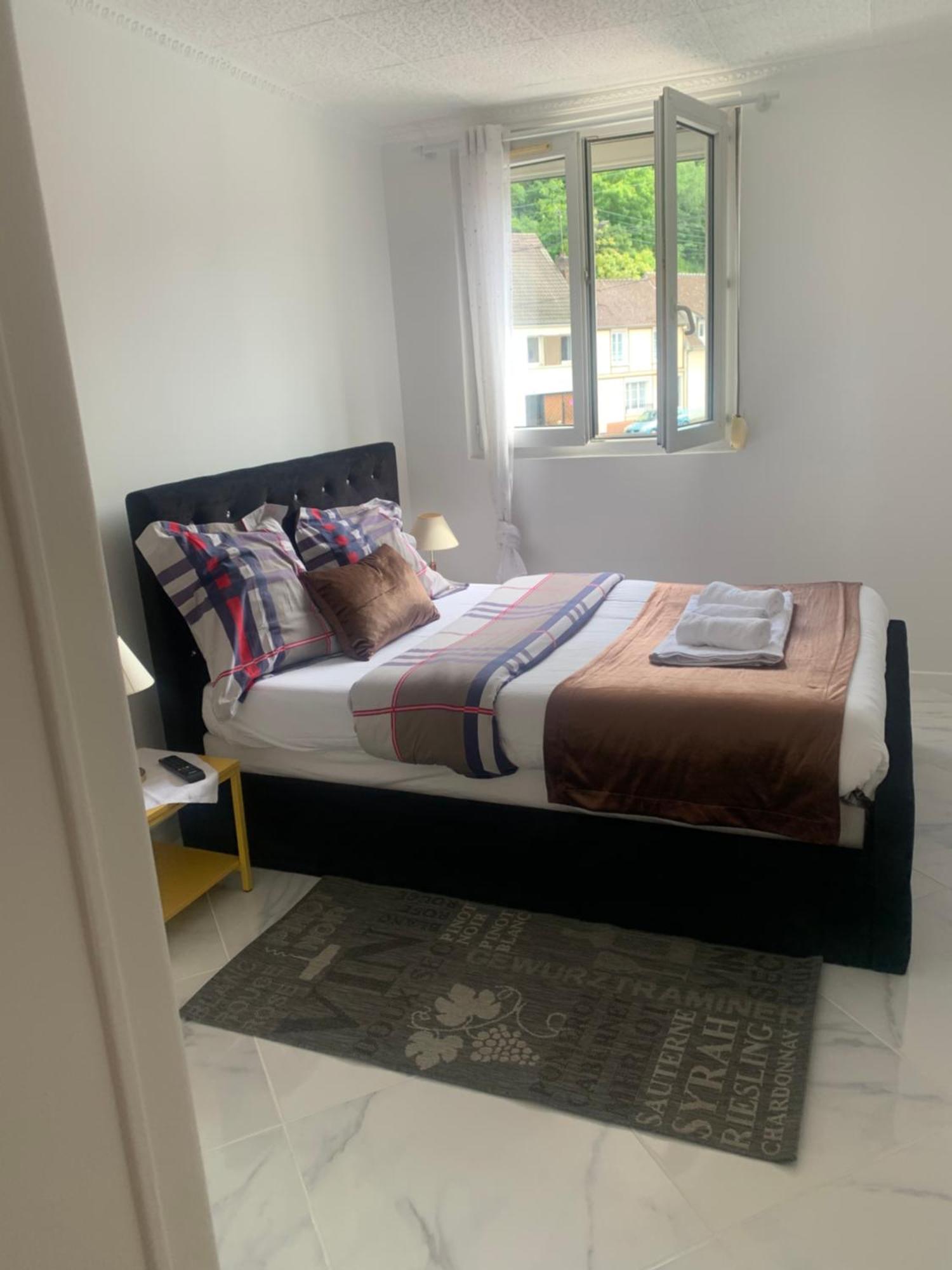 Flosoleil Beauvais Ngoại thất bức ảnh